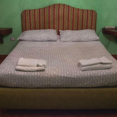 B&B Zia Sua Napels Buitenkant foto