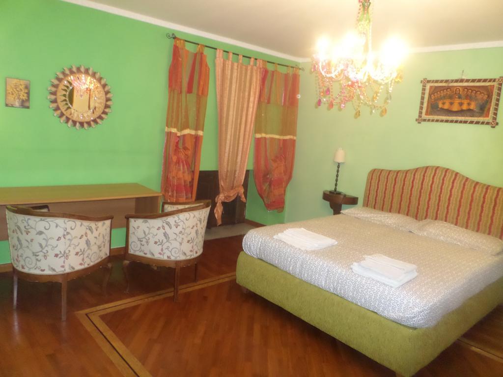 B&B Zia Sua Napels Buitenkant foto